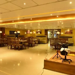 Hotel Golden Castle Hotel